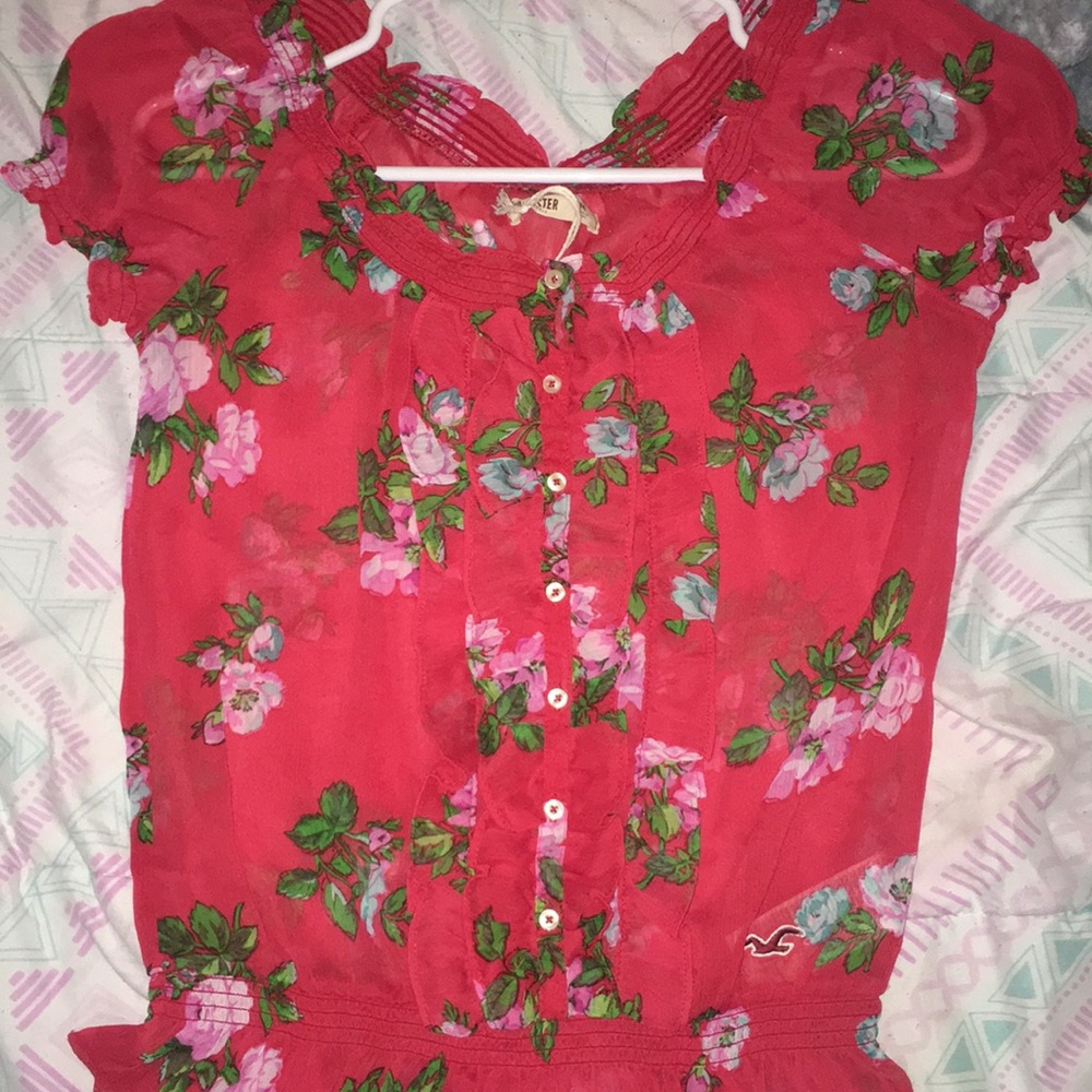 Hollister short sleeve red shirt